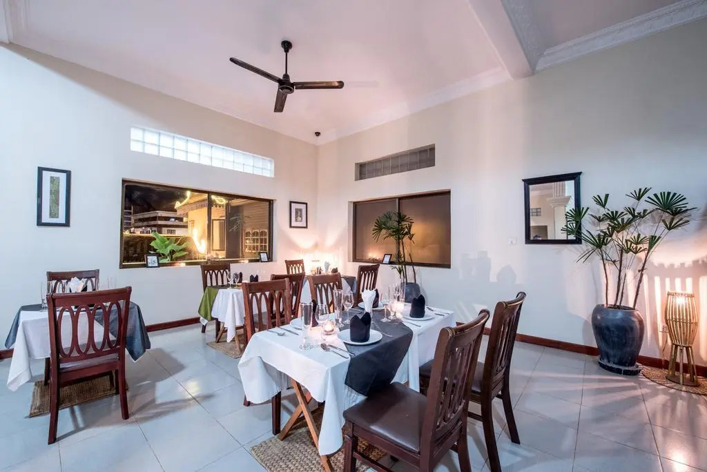 Lemongrass & Ginger Hotel