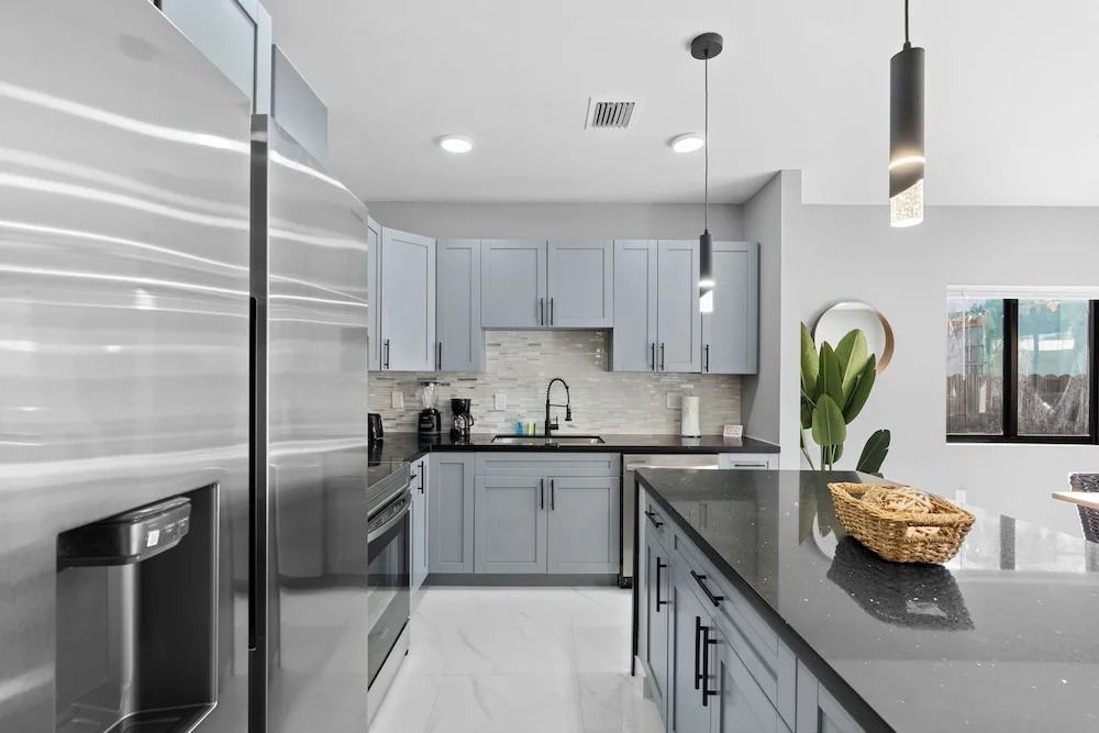 Spacious 4-BR House for Your Comfort