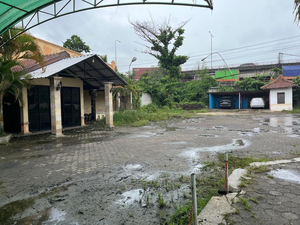 OYO 95141 Tanjung Mas Hotel