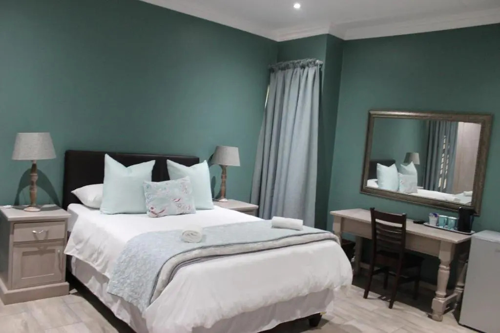 2 Owls Guesthouse