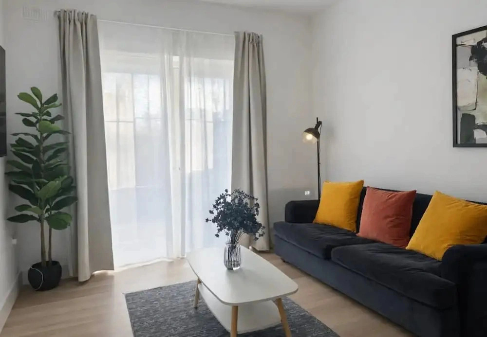 2 BR Sofabed 11 Mins to Gallops Parking Garden