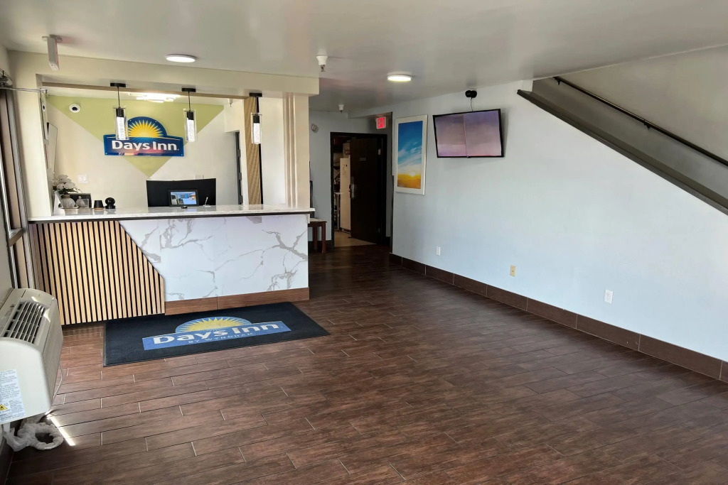 Days Inn by Wyndham Salina I-70