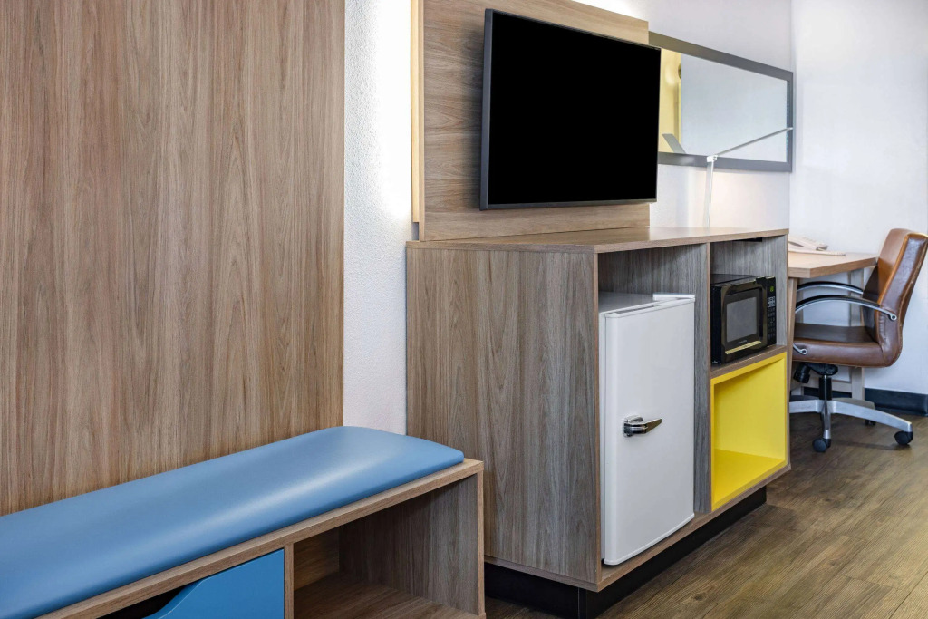 Days Inn by Wyndham Raleigh Glenwood-Crabtree