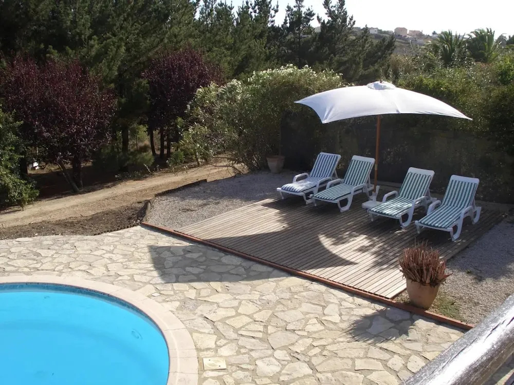 House with One Bedroom in Mafra, with Wonderful Mountain View, Pool Access, Enclosed Garden - 5 Km From the Beach