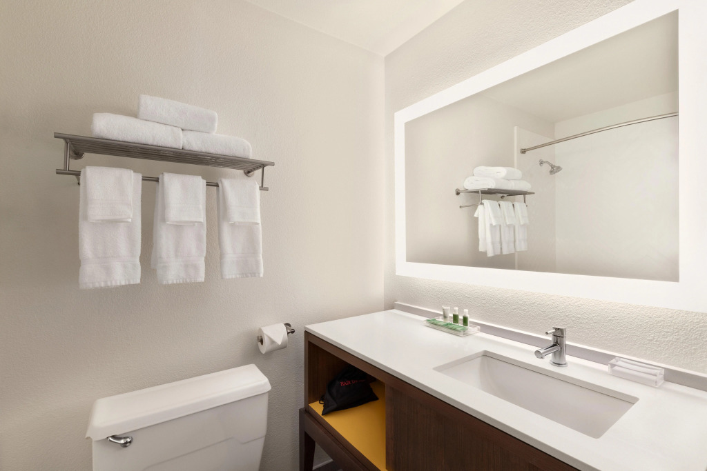 Holiday Inn Houston Intercontinental Airport by IHG