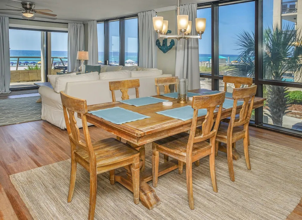 Emerald Towers 206 - 1784246