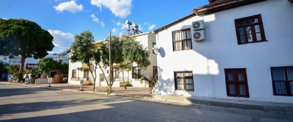 Benlikya Houses