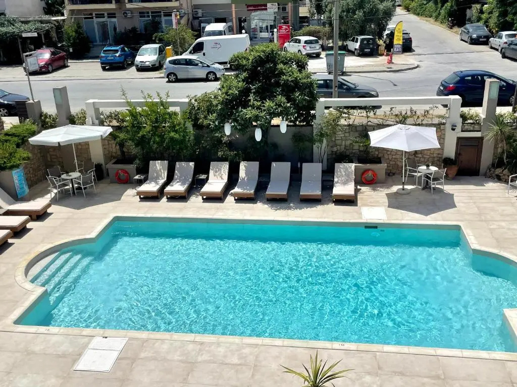 Luxury Aroma Villa