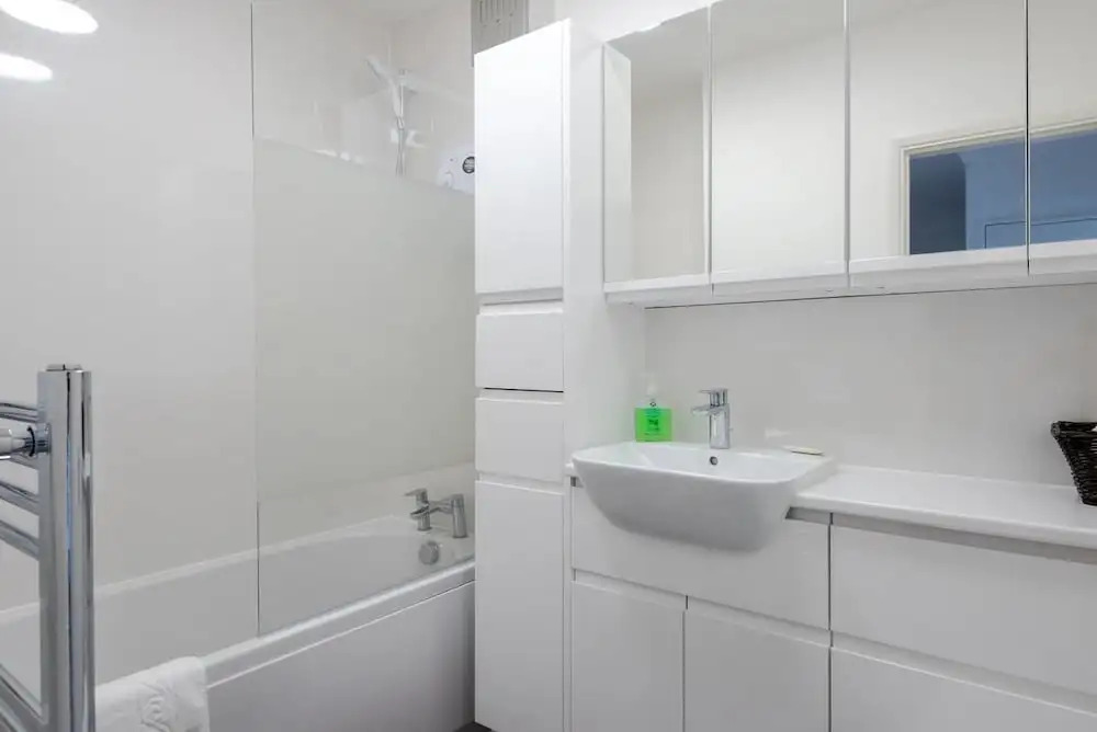 Great 2 Bed For Up To 6 Guests Near Canary Wharf