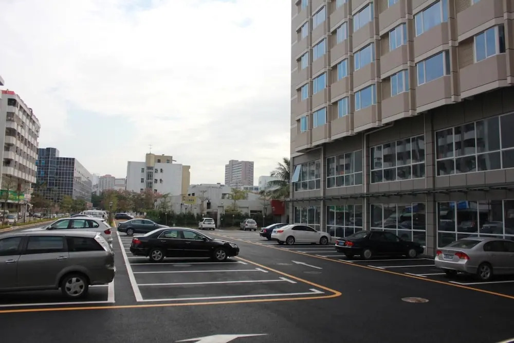 Jinjiang Inn Xiangzhou Inter-city Bus Station Hotel