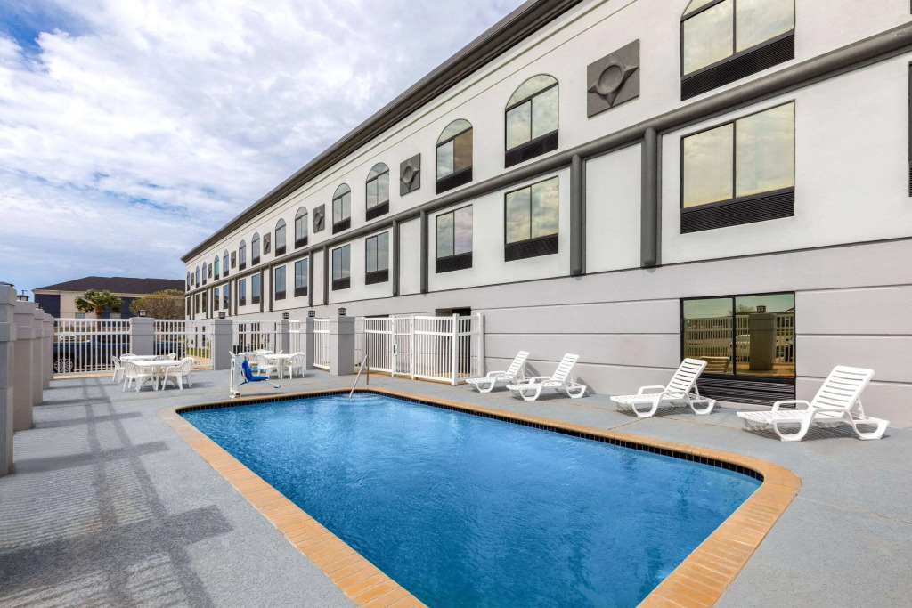 Wingate by Wyndham Sulphur Near Lake Charles