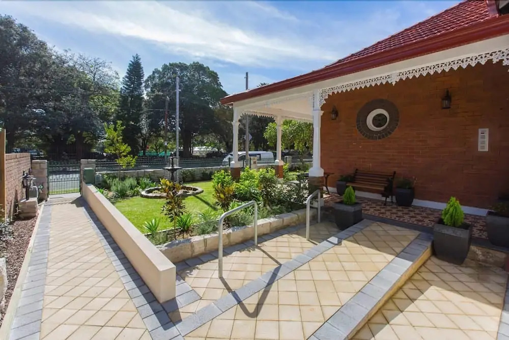 Centennial Park Lodge