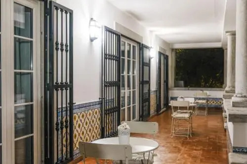 4U Lisbon Airport Suites