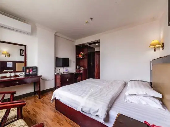 Longsheng Business Hotel