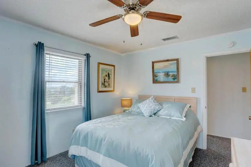 7150 - Almost South I