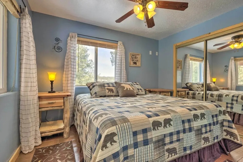 Cabin w/ Deck & Fire Pit in Duck Creek Village