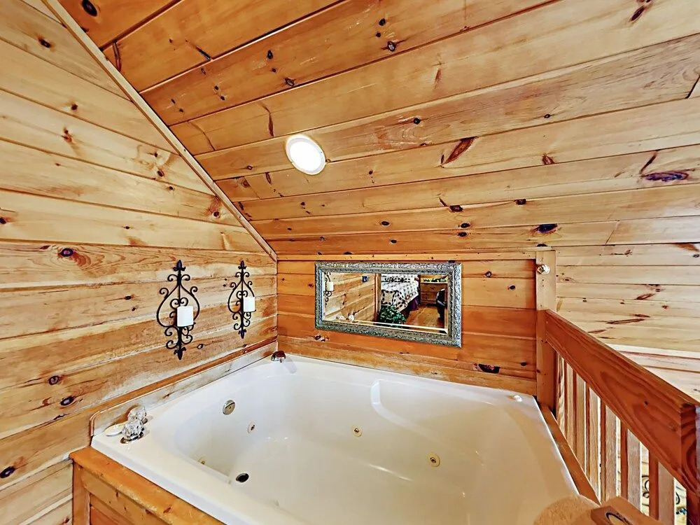A Birds Song - 2 Br Cabin