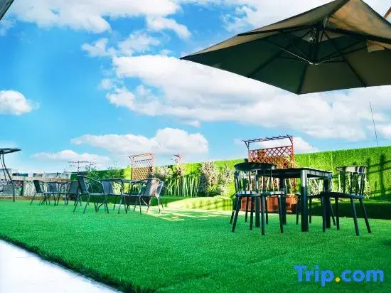 Ruili Manxing Boutique Hotel