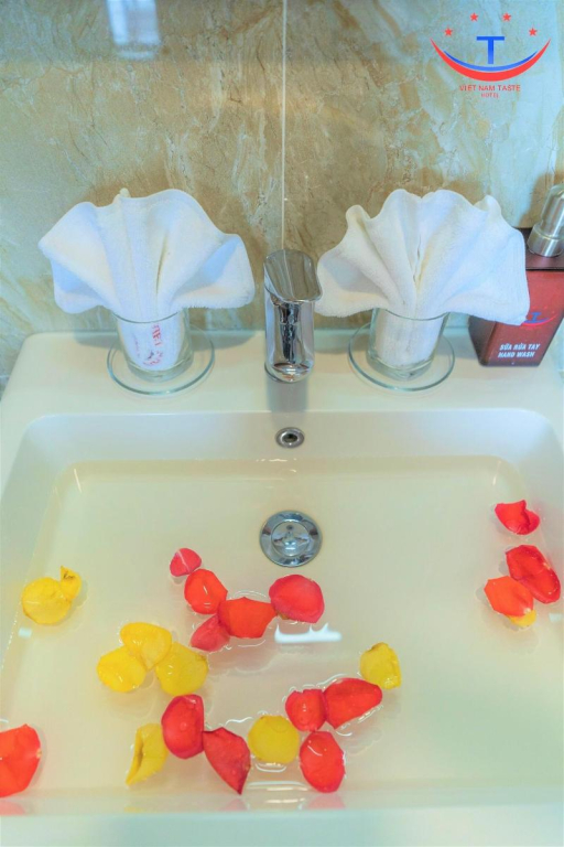Vietnam Taste Hotel Quy Nhon - Beachfront