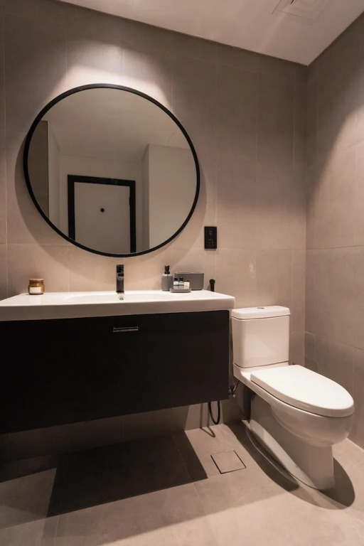 Waves - Comfort and Style in a 21st-Floor Studio With View