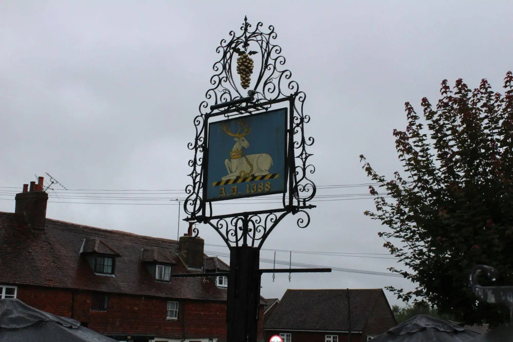 Whyte Harte Hotel