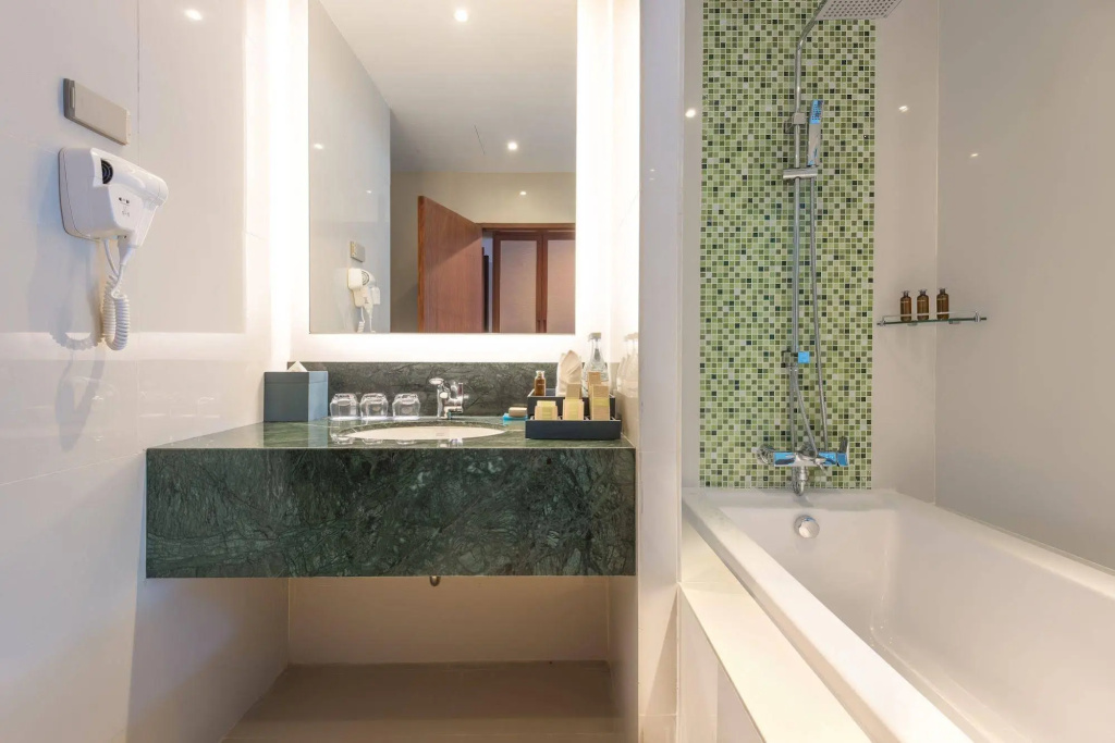 Fishermens Harbour Urban Resort - SHA Extra Plus