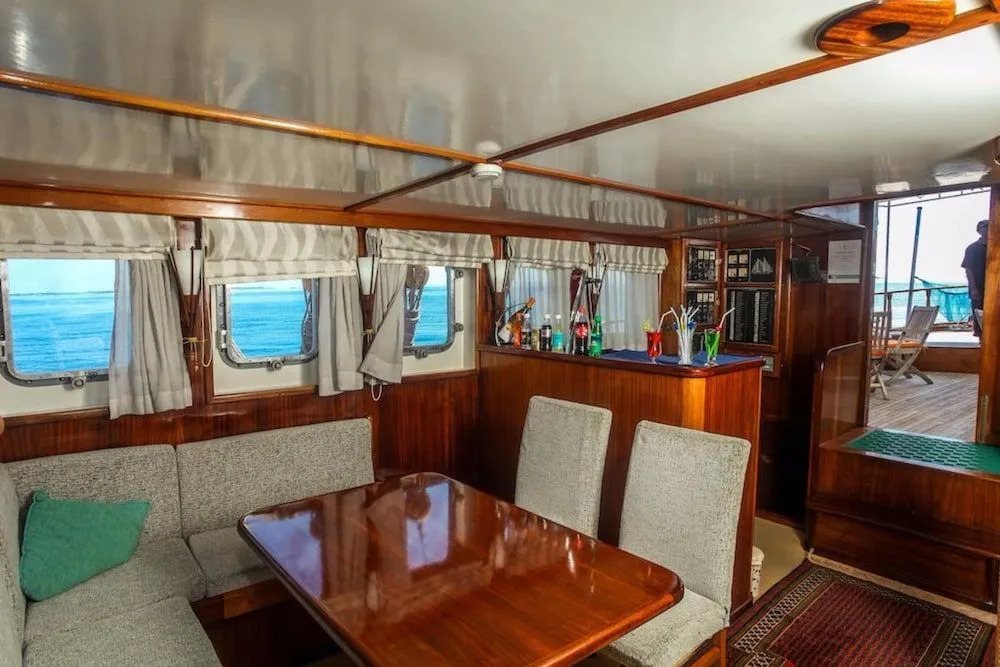 Dream Voyager Yacht