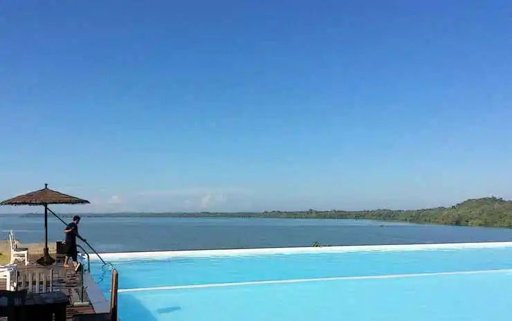 Mesra Sangkulirang Bay