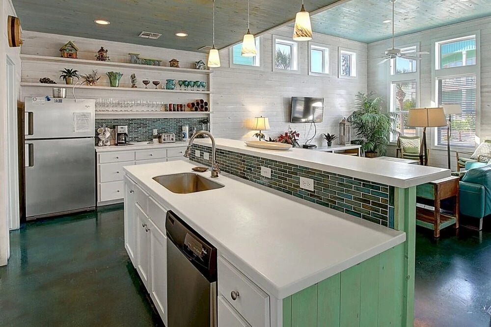 Blue Hawaiian Vw97 4 Bedrooms 4.5 Bathrooms Home
