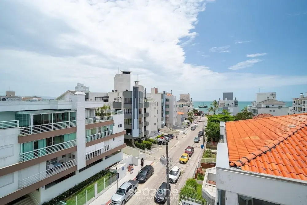 Apt w/ Balcony Steps From the Beach - Ids0501