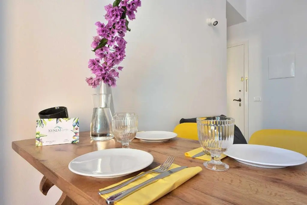 Casa Orchidea,stylish, walk to the beach. WIfi/AC