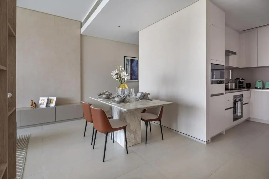 Frank Porter - The Address JBR