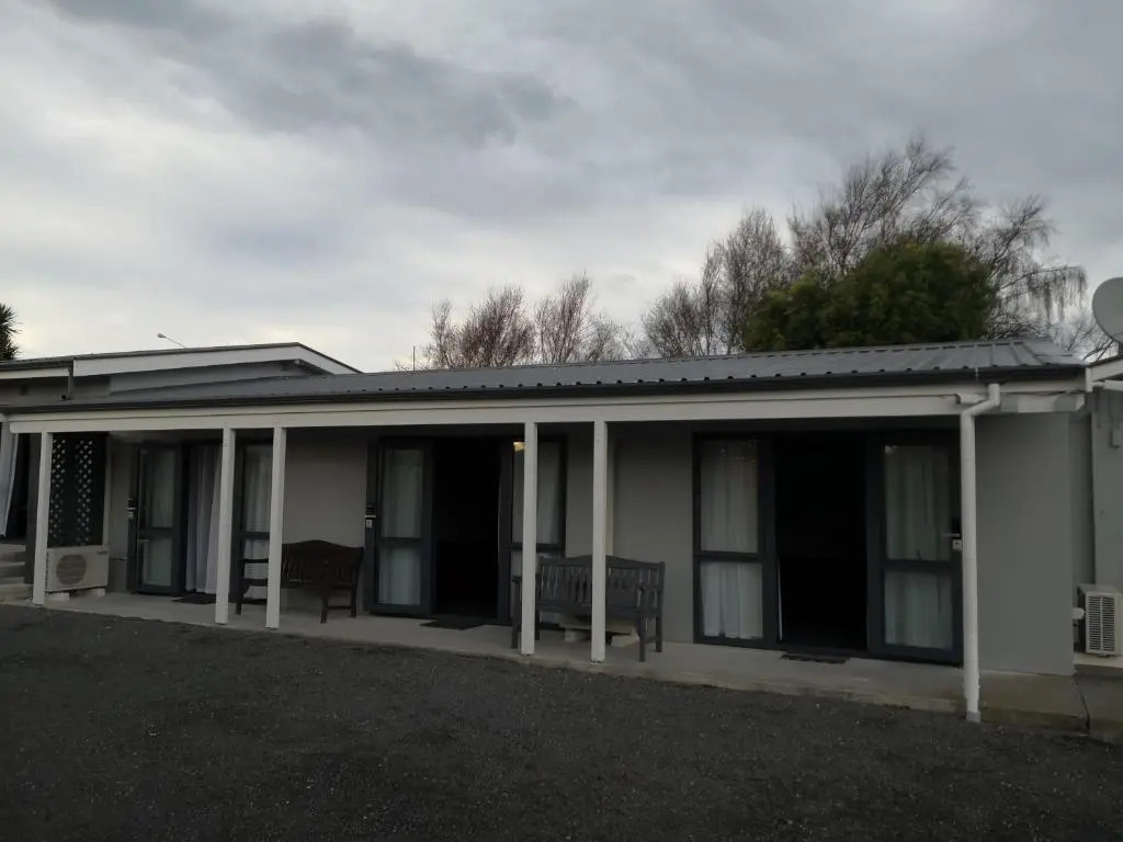 Willowbank Motel