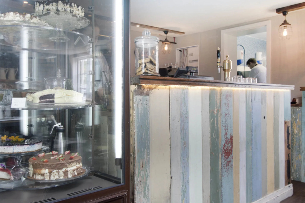 SKYR Guesthouse