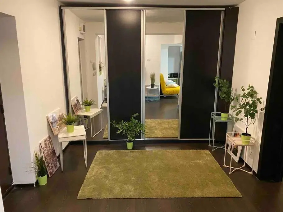 Green Apartment 43