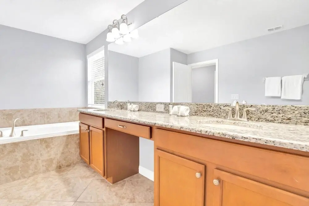 5BR Home w Netflix Private Pool - Near Disney