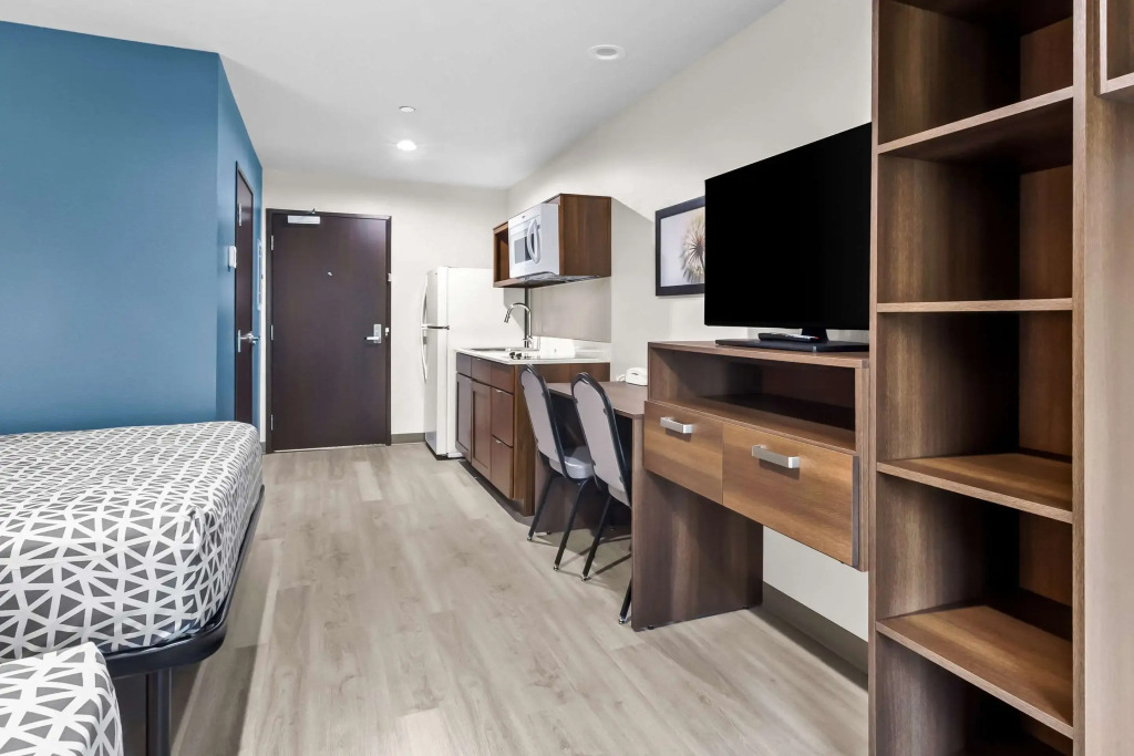 WoodSpring Suites South Houston Hobby
