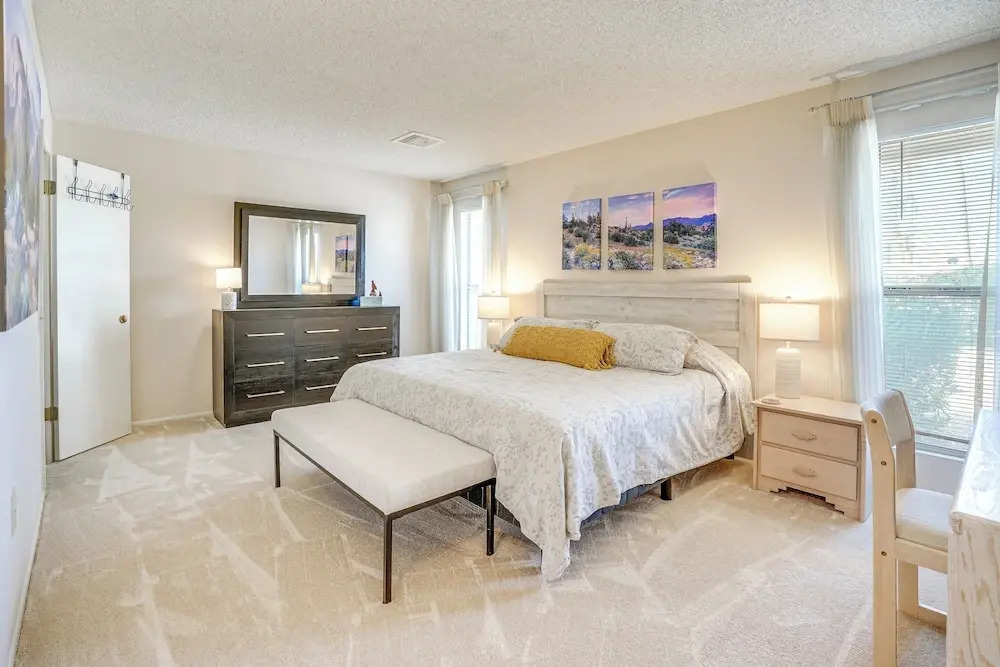 Walk to Golf Course: Sun City West Retreat