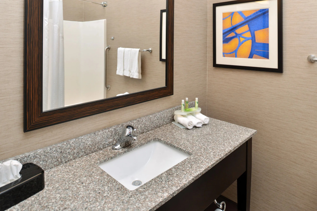 Holiday Inn Express Hotel & Suites St. Louis West-OFallon by IHG