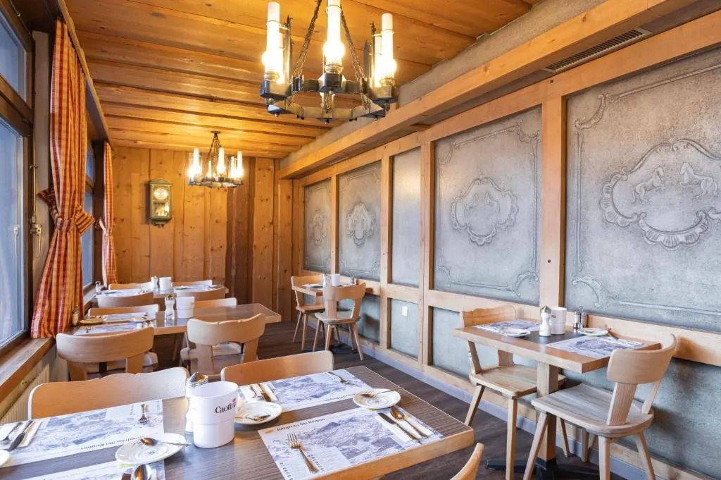 Jungfrau Lodge, Annex Crystal