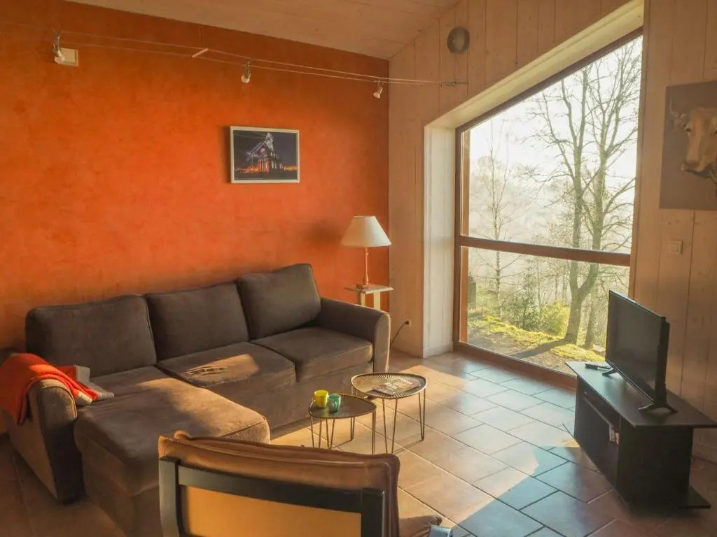 Gîte confortable avec vue imprenable près de Saint-Étienne - FR-1-496-38