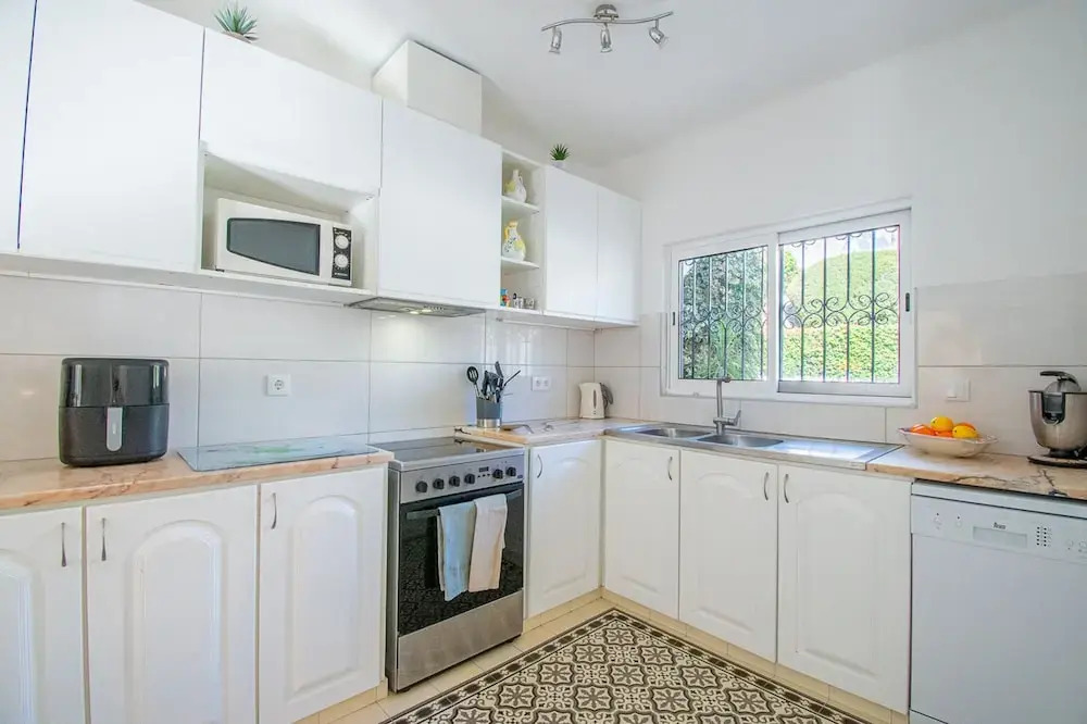 99 ADM Casa Mendes Fabulous Townhouse With Share