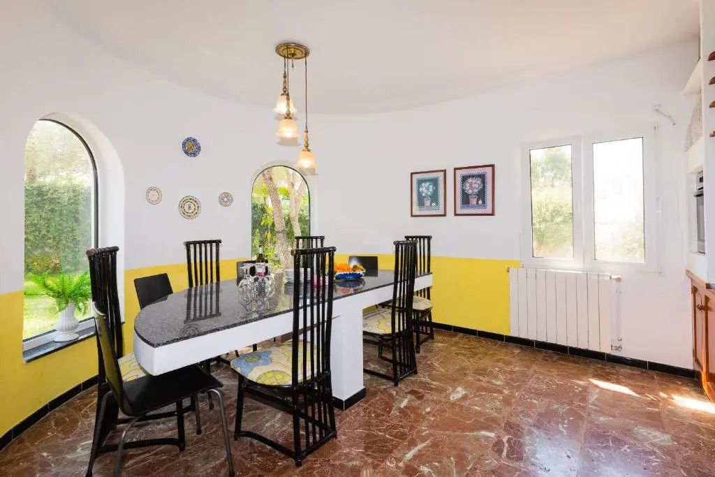Villa West Casa Taake