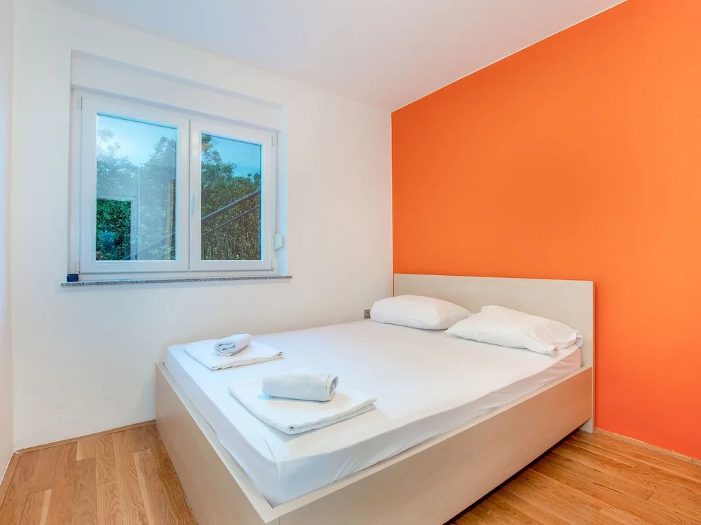 Lovely Apartment in Novalja with Patio near Sea Beach