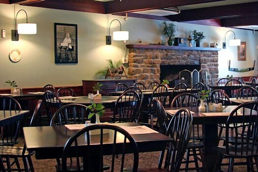 Casselman Inn