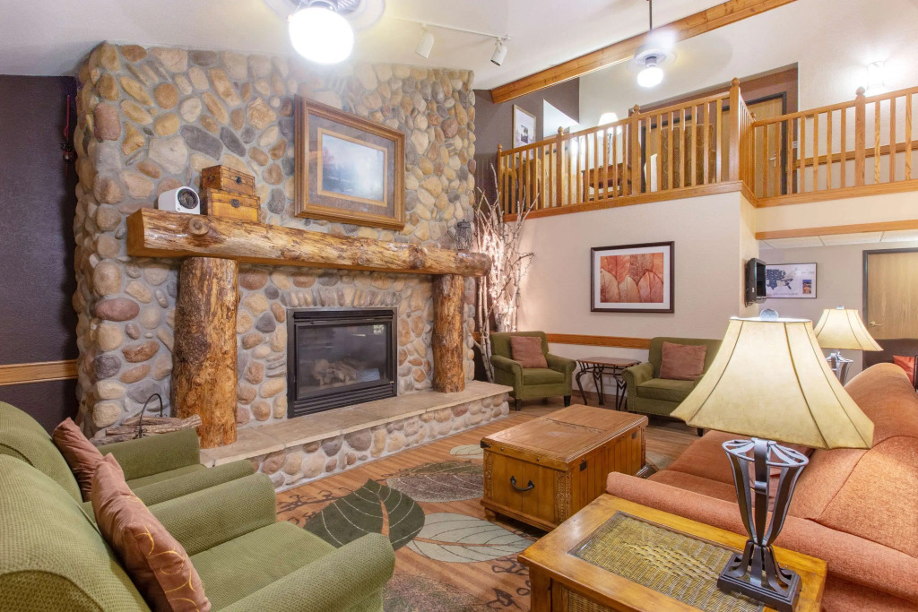 Spark by Hilton Cedar Falls