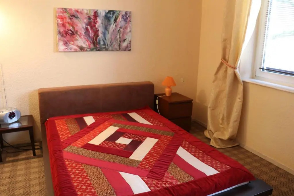Apartment mit Gartenblick und kleines Apartment im 3 Familienhaus