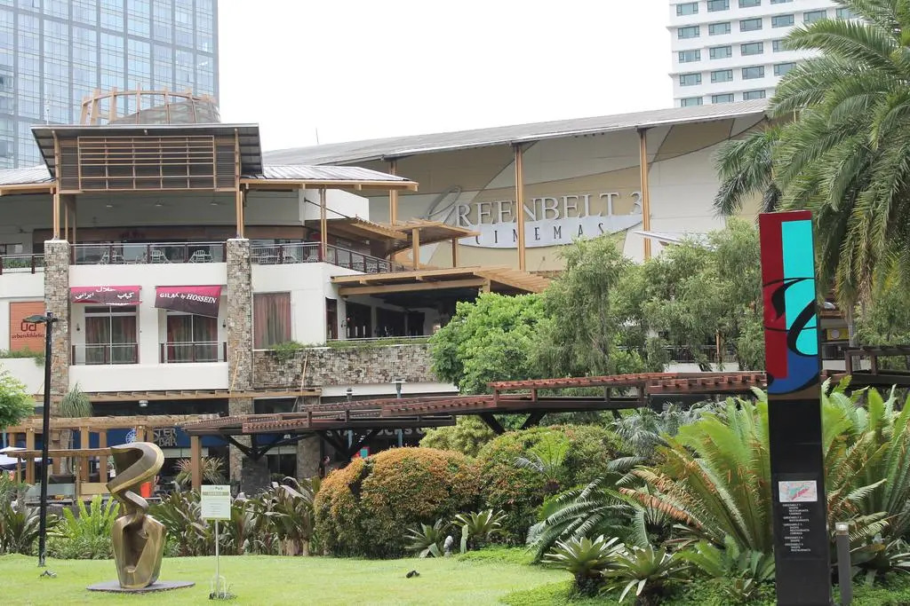Oxford Suites Makati