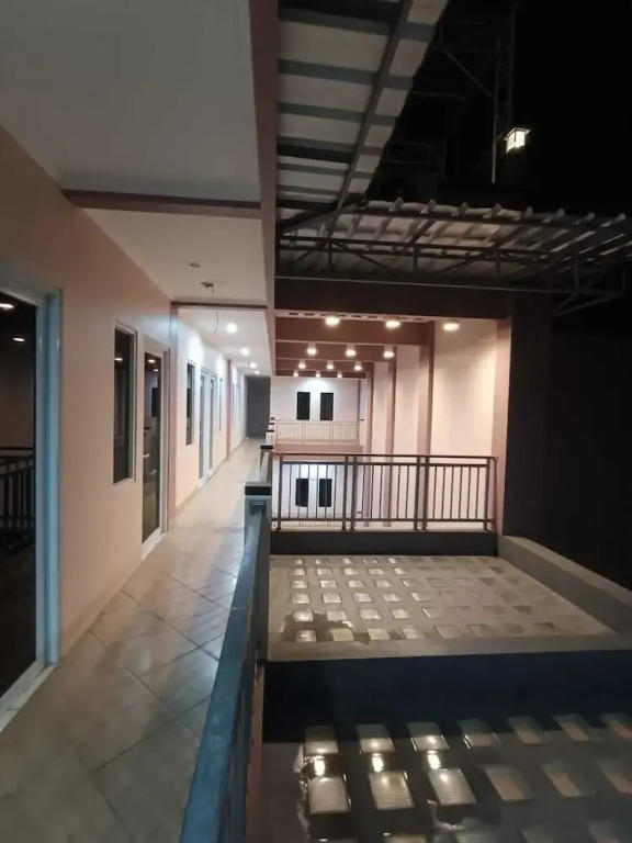 Karana Guesthouse Syariah Bandung & Luang Cafe