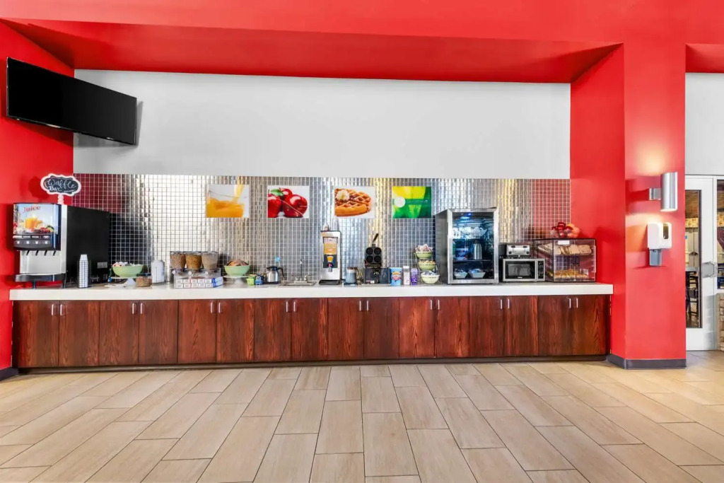 Quality Inn & Suites Columbus
